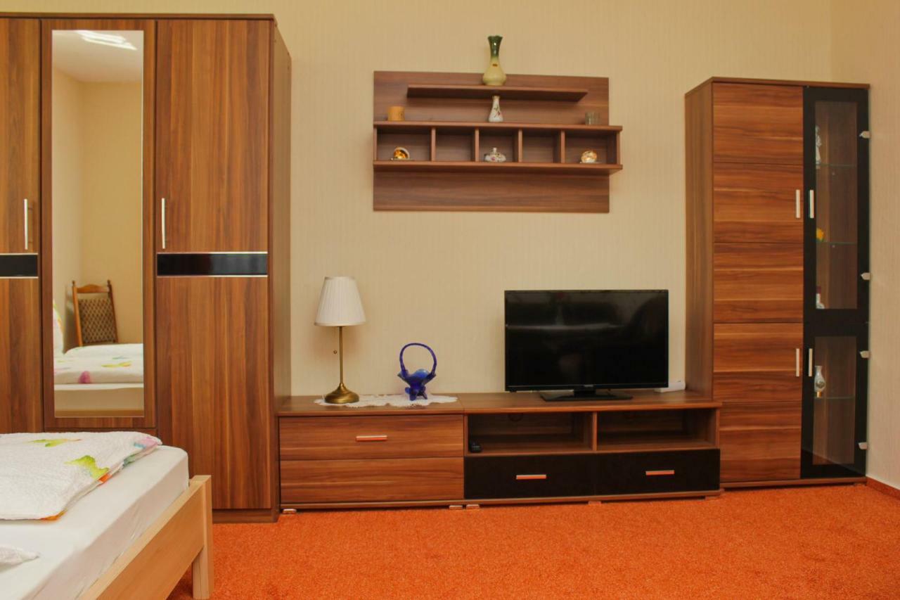 Zum Dorfschullehrer Apartment Lubbenau Bagian luar foto