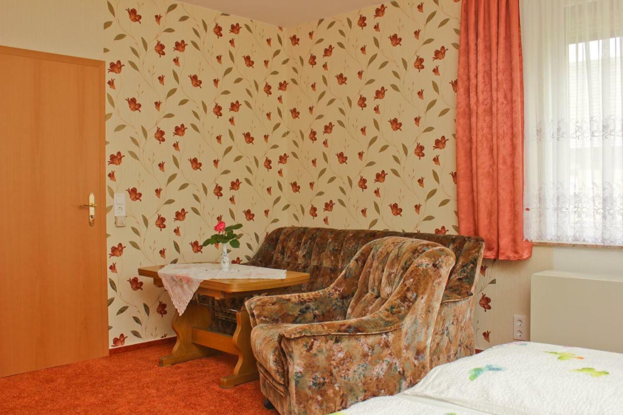Zum Dorfschullehrer Apartment Lubbenau Bagian luar foto