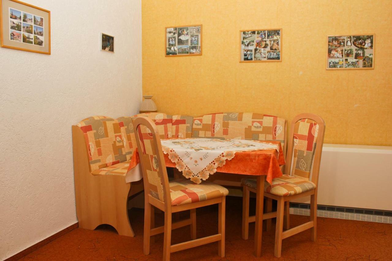 Zum Dorfschullehrer Apartment Lubbenau Bagian luar foto