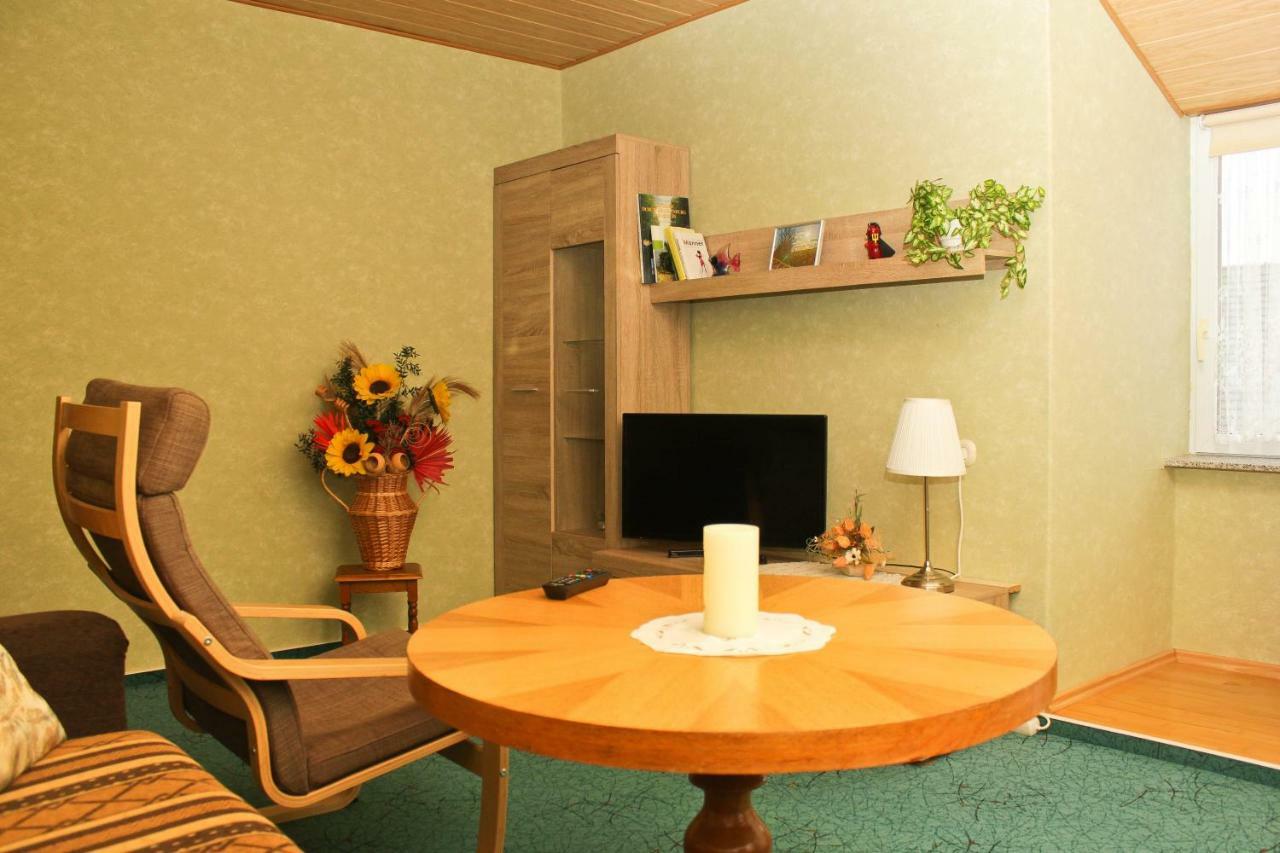Zum Dorfschullehrer Apartment Lubbenau Bagian luar foto