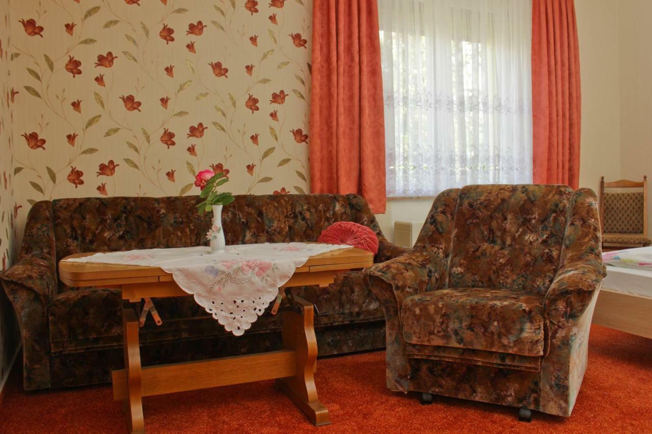 Zum Dorfschullehrer Apartment Lubbenau Bagian luar foto
